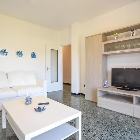 Beautiful In With 2 Bedrooms Daire *