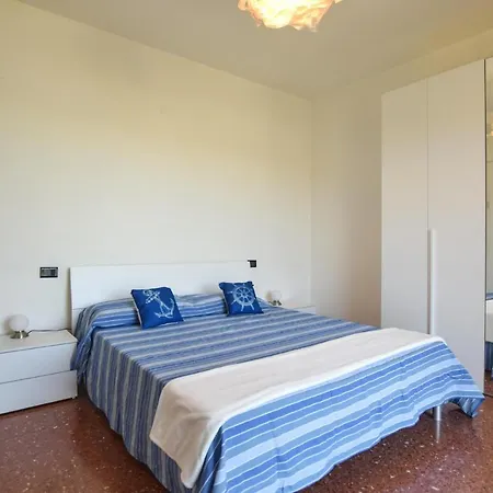 Beautiful In With 2 Bedrooms Daire