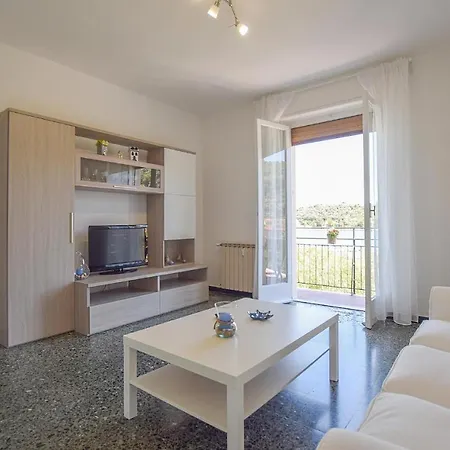 Apartment Beautiful In With 2 Bedrooms